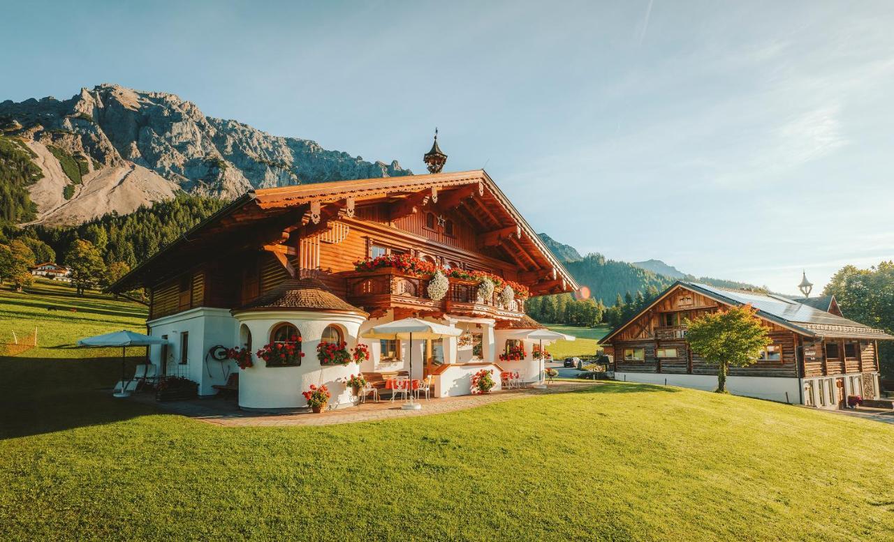 Hotel Lindenhof Ramsau am Dachstein Exterior foto