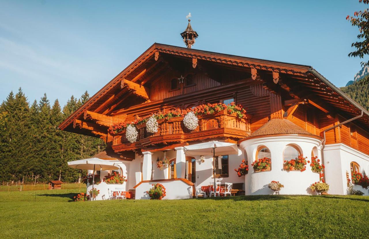 Hotel Lindenhof Ramsau am Dachstein Exterior foto