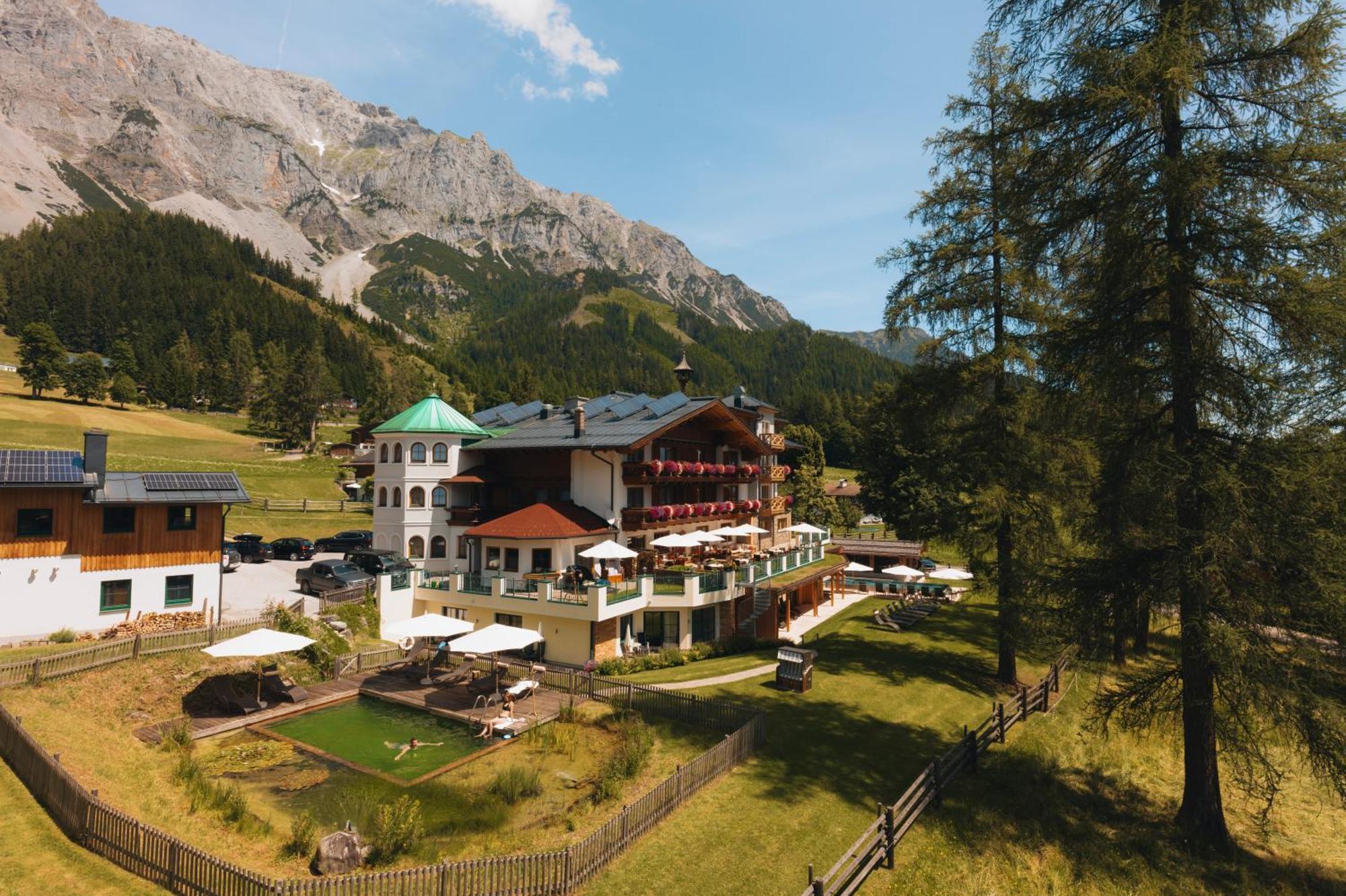 Hotel Lindenhof Ramsau am Dachstein Exterior foto